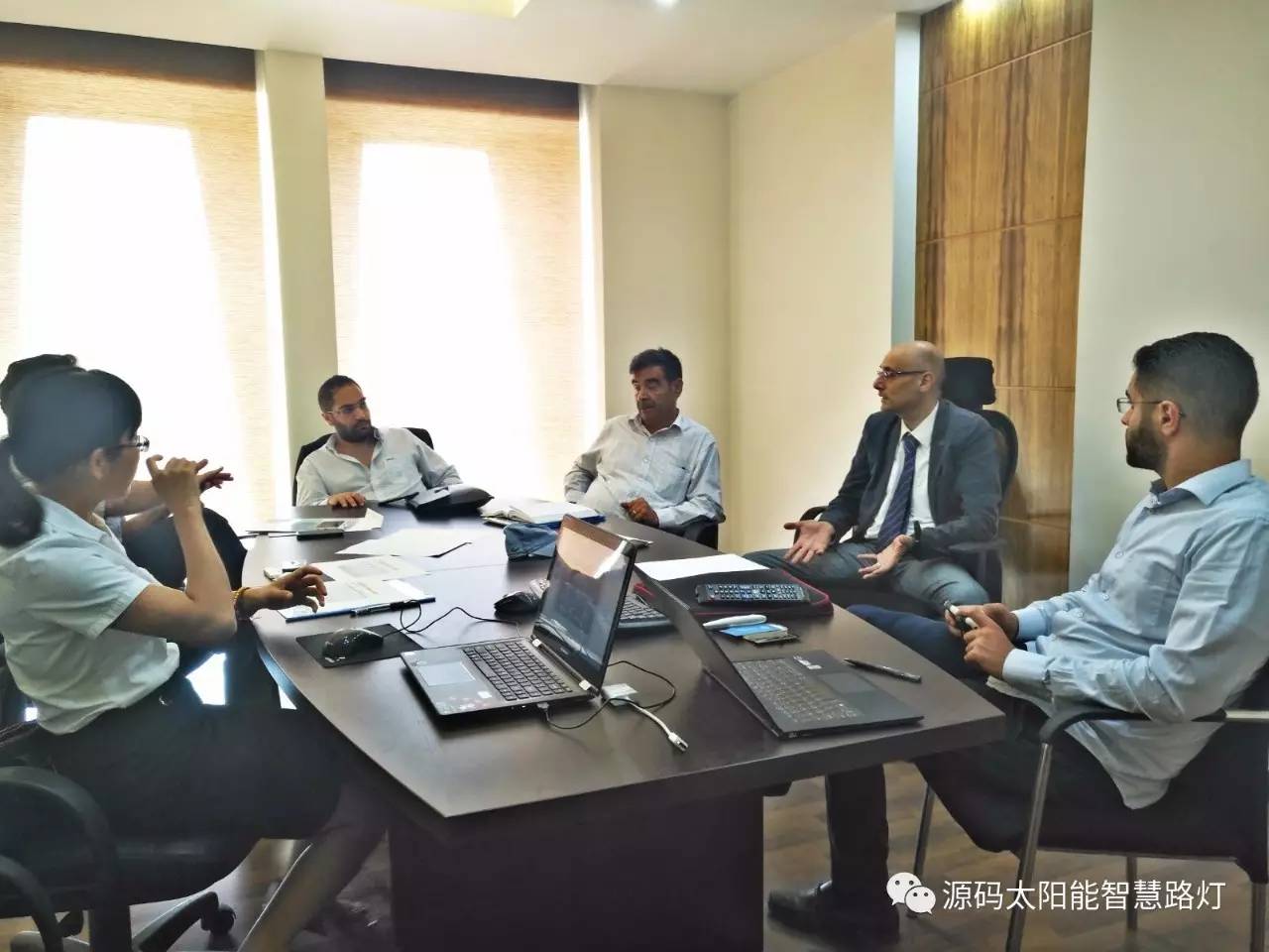 太陽能路燈，太陽能平板燈，光伏產業，綠色節能，太陽能路燈廠家