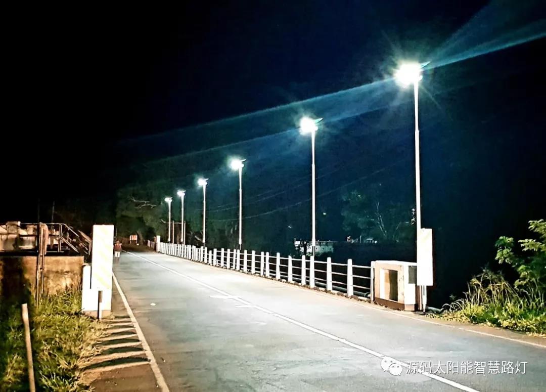 總統(tǒng)、發(fā)展局主席齊齊發(fā)聲，源碼火遍這個(gè)國家